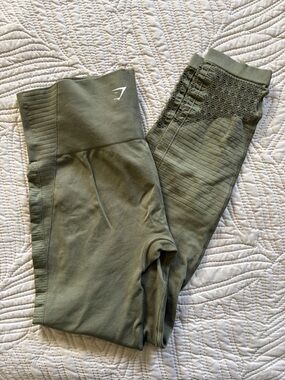 Gymshark Women’s Olive Green Seamless Leggings